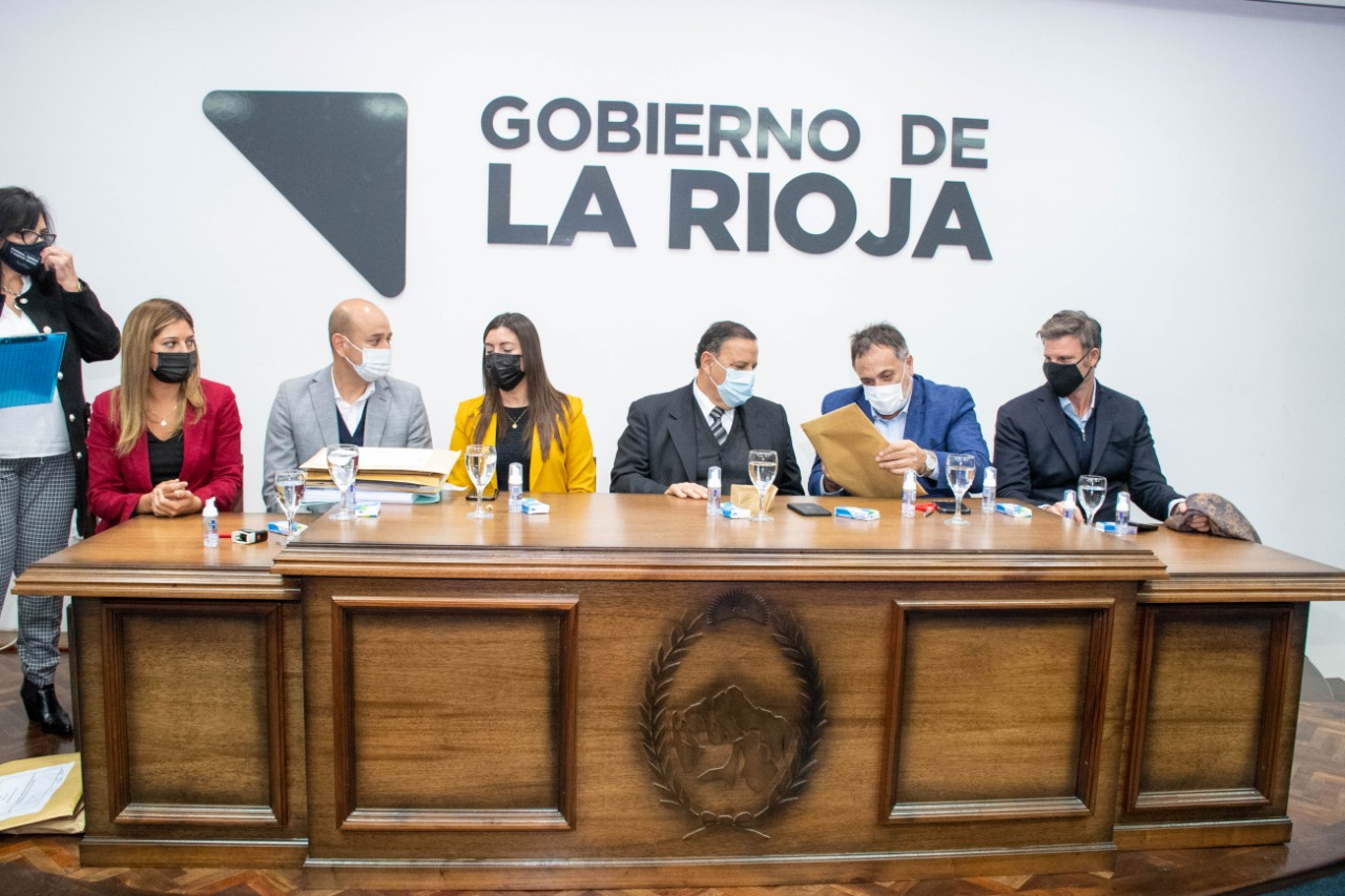 Comenzaron las licitaciones para construir 467 viviendas